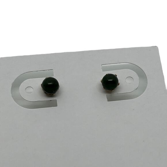 Vintage Green Ball Stud Earrings with Gold-Tone Posts 1950s Classic Jewelry - Picture 4 of 8